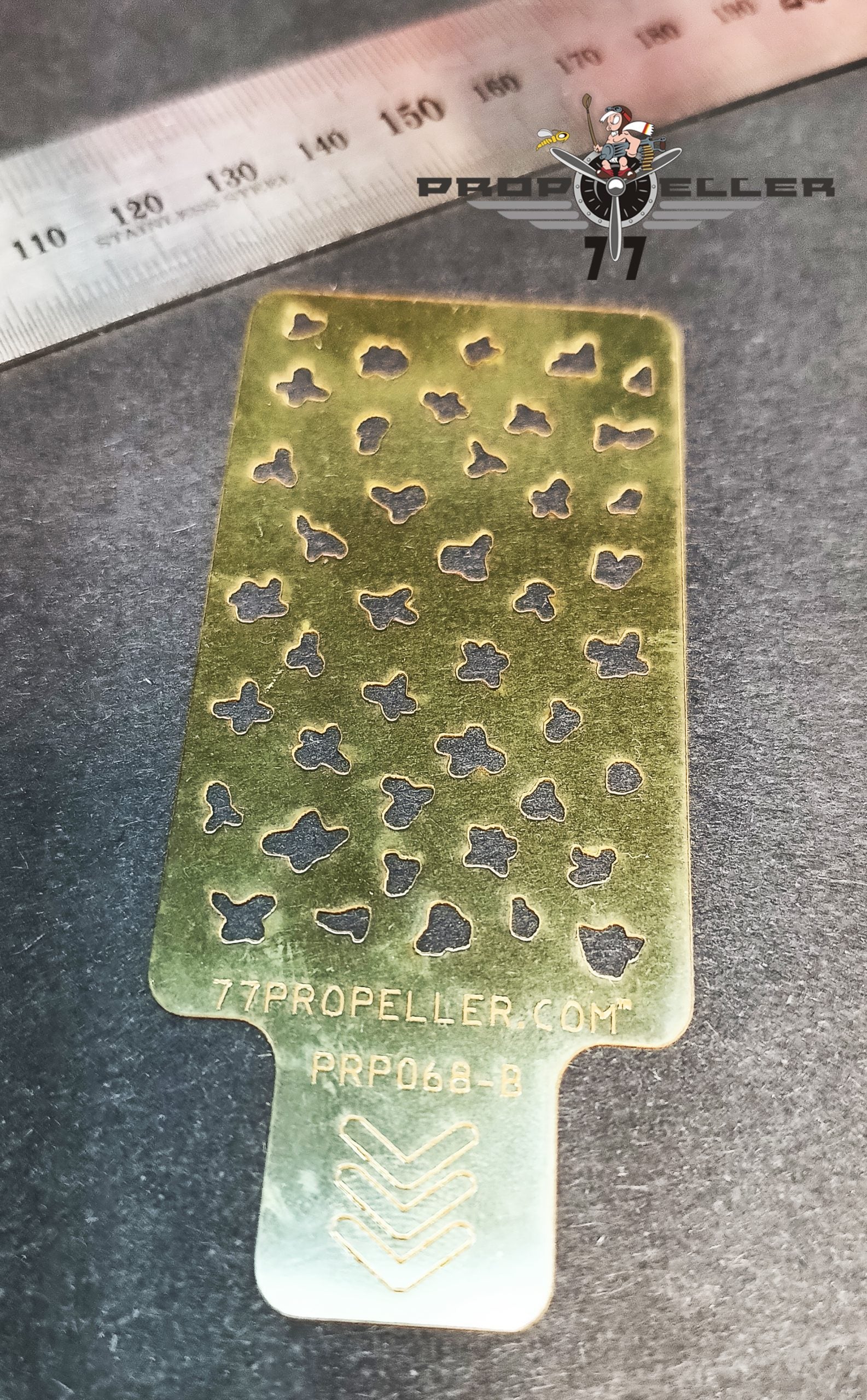 77 Propeller 1/72 Italian Camouflage Template Variant A 2 Pieces PRP068 template B