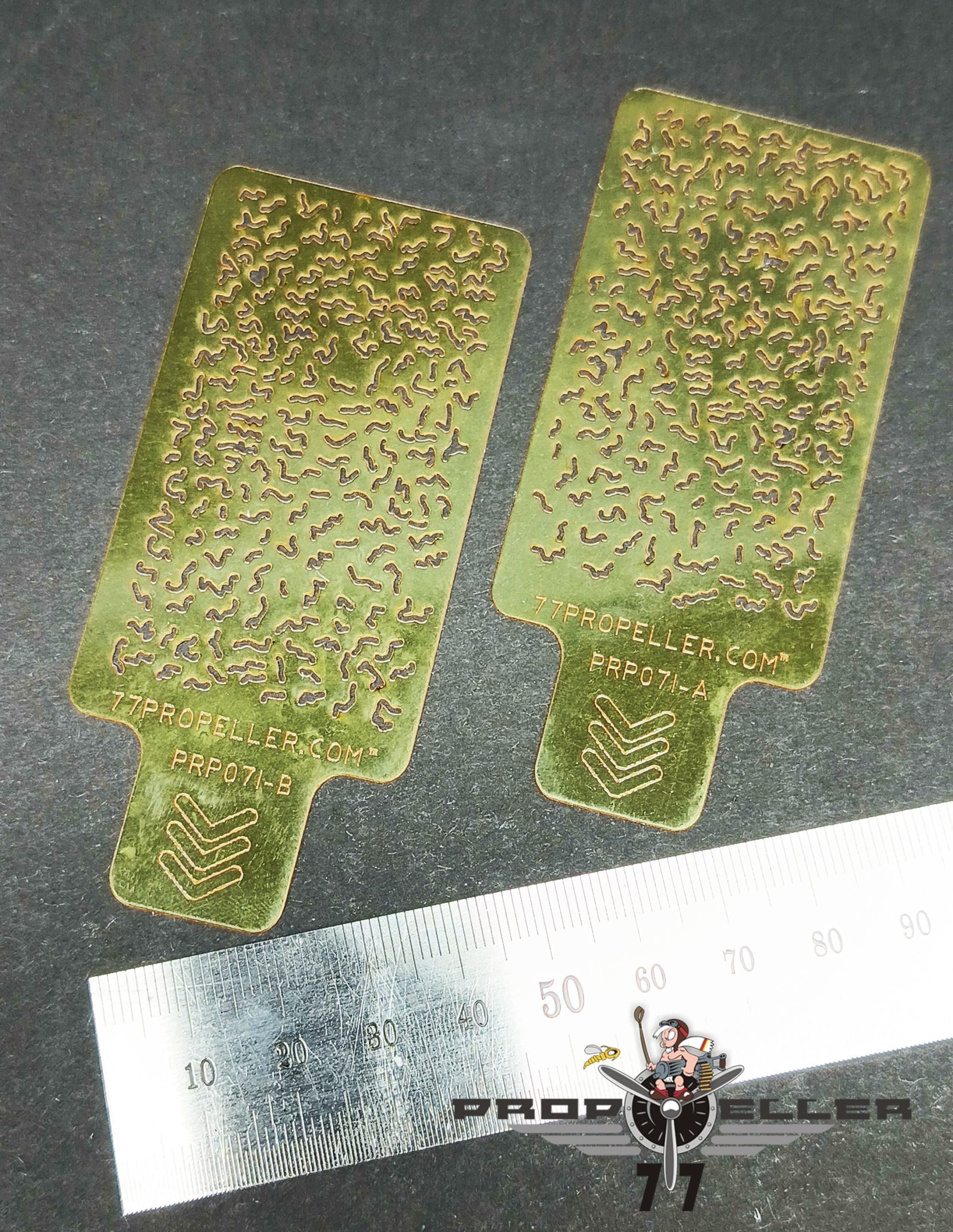 77 Propeller 1/72 Italian Camouflage Template No.4 / Variant D 2 Pieces PRP071 template size