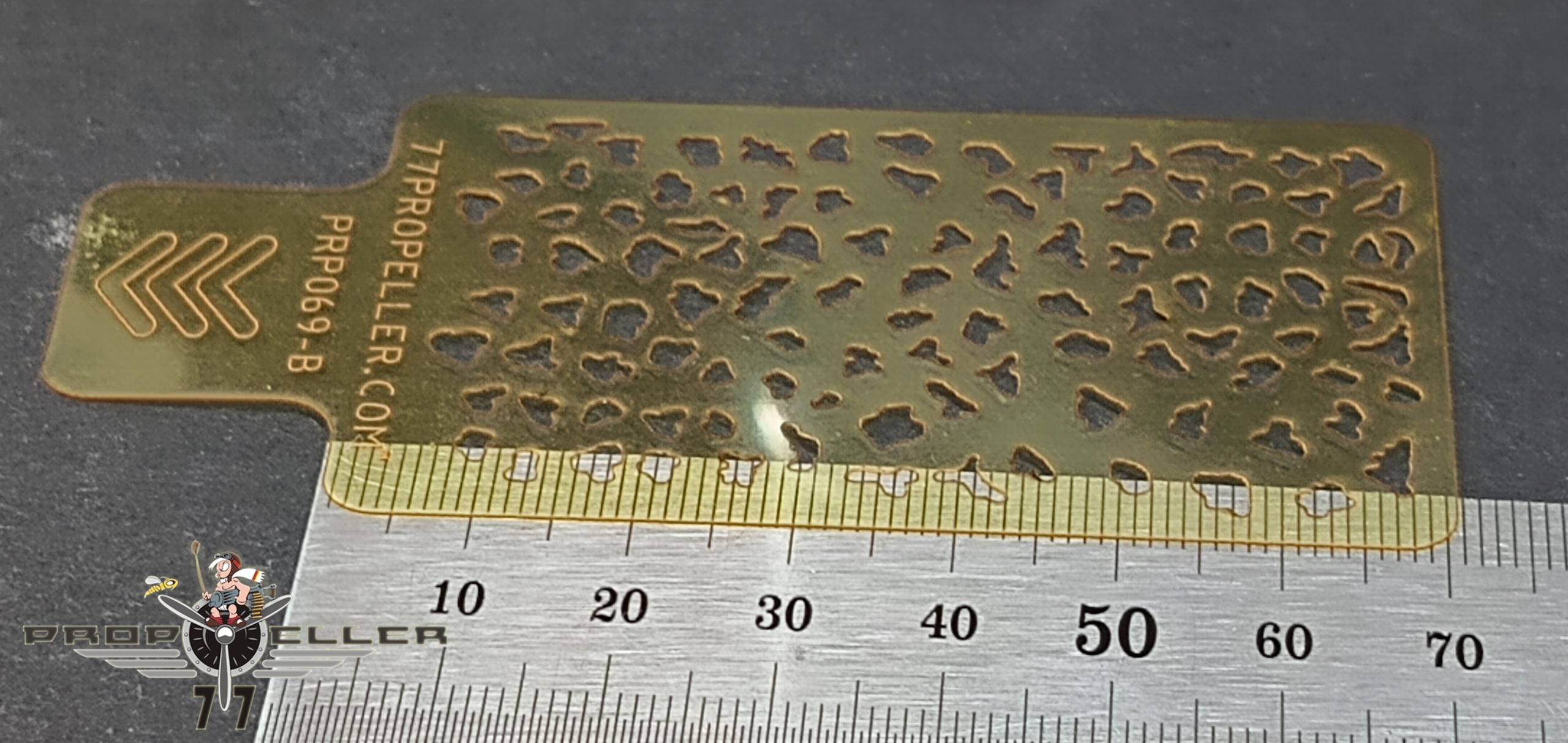 77 Propeller 1/72 Italian Camouflage Template Variant B 2 Pieces PRP069 Template B length