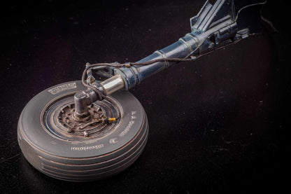 ANYZ ブレイデッドライン AN015 を使用した脚部ブレーキラインの作例（車輪）