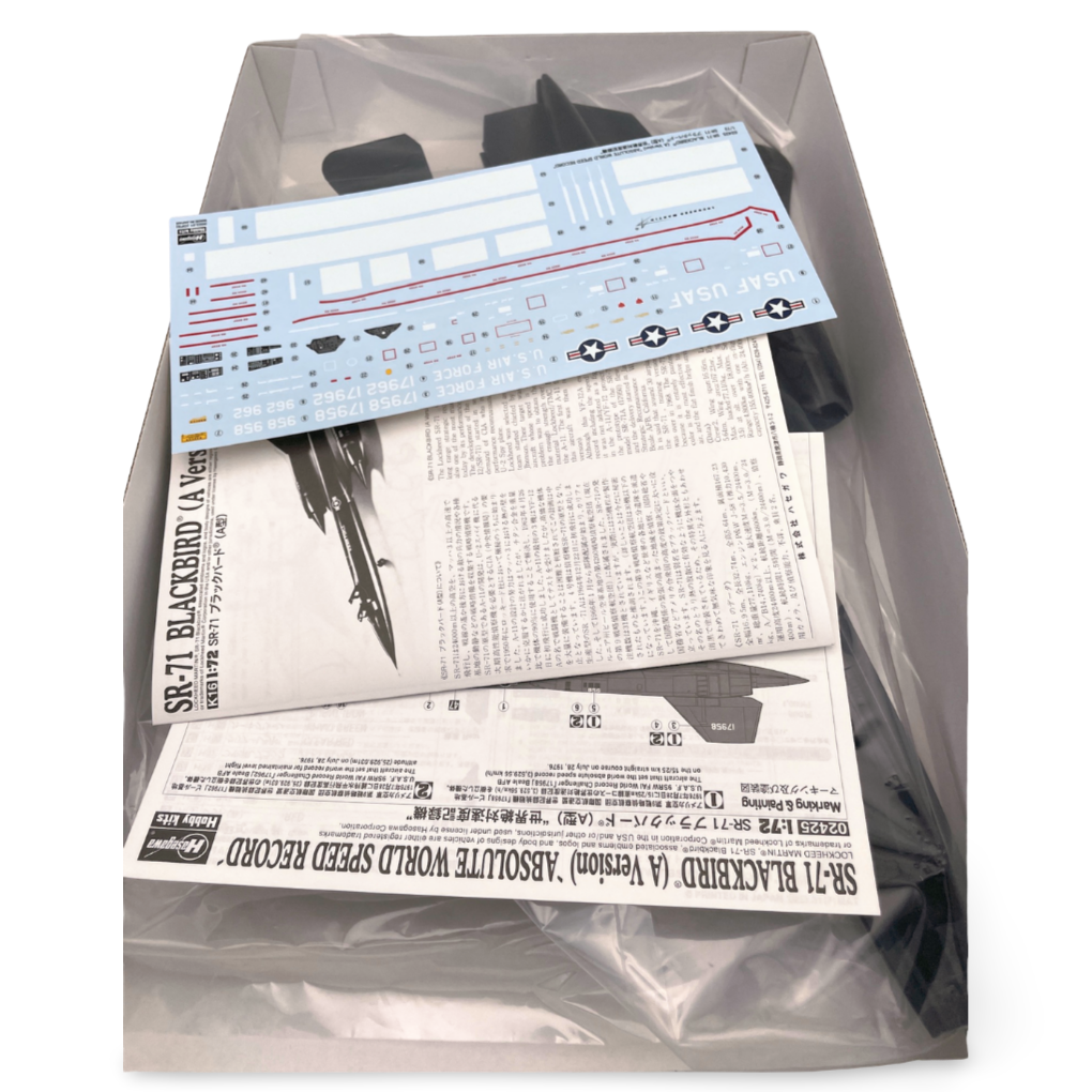 ハセガワ SR-71A ブラックバード 世界最速記録機 1/72［02425］説明書とデカールシート