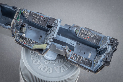 トグルスイッチ 1/48スケール (200個入り)